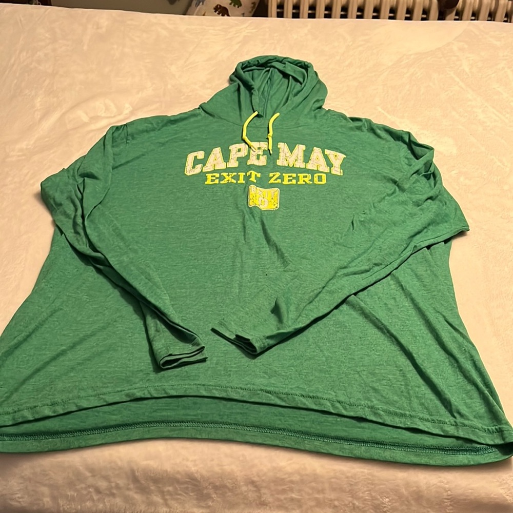 Long sleeve hoodie tee